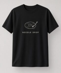 Needle Drop Minimalist Turntable unisex t-shirt in black with small line-art turntable